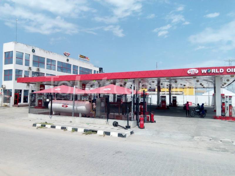 Commercial Property for sale Lekki Epe Express Way, By 1st Roundabout. Lekki Phase 1 Lekki Lagos