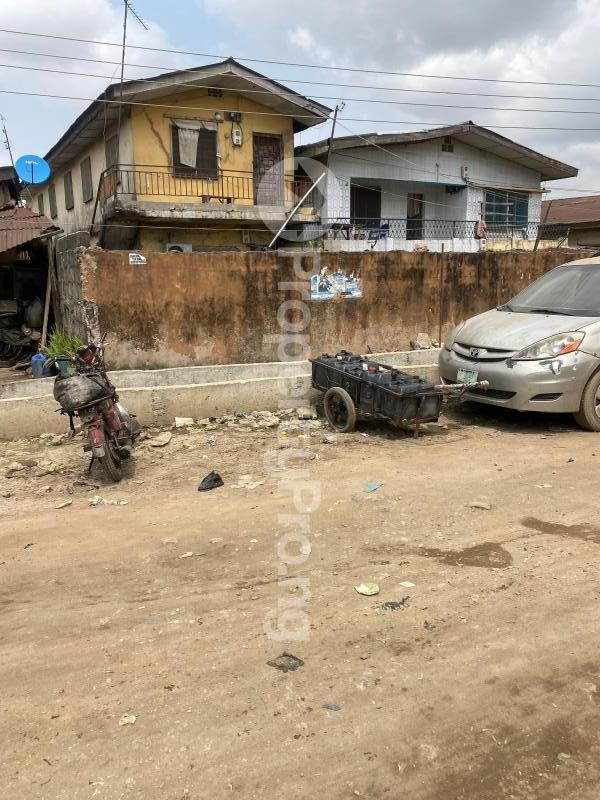 Land for sale Akinkumi Street Off Karonwi Road Ijesha Surulere Lagos