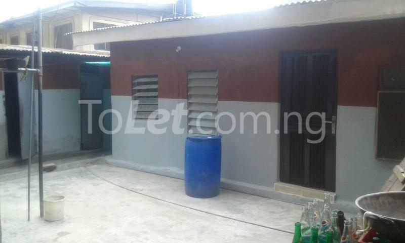 1 bedroom Flat / Apartment for rent   Akoka Yaba Lagos
