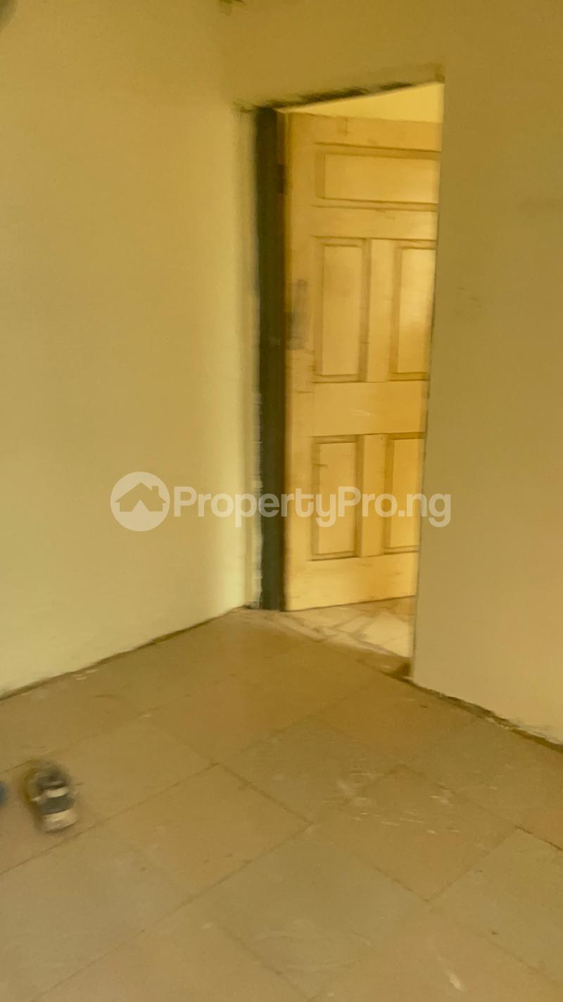 1 bedroom Flat / Apartment for rent Mafoluku Oshodi Lagos
