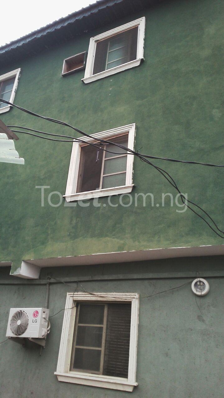 1 bedroom Flat / Apartment for rent Akoka Yaba Yaba Lagos