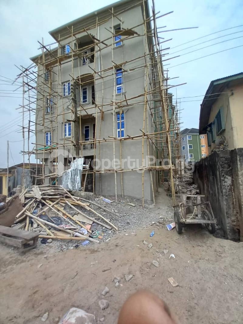 Flat / Apartment for rent Lawanson Surulere Lagos - 0