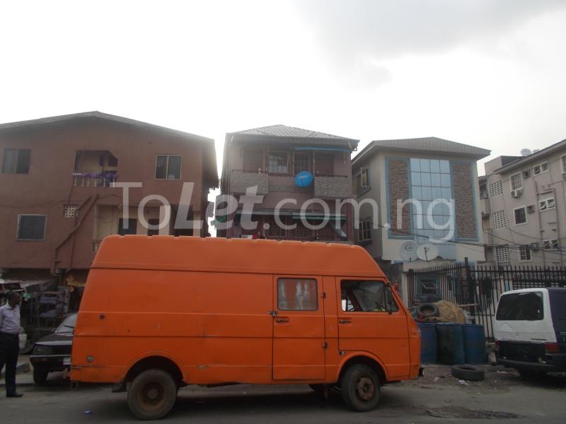 1 bedroom Flat / Apartment for rent Along Old Yaba Road Ebute Metta Yaba Lagos