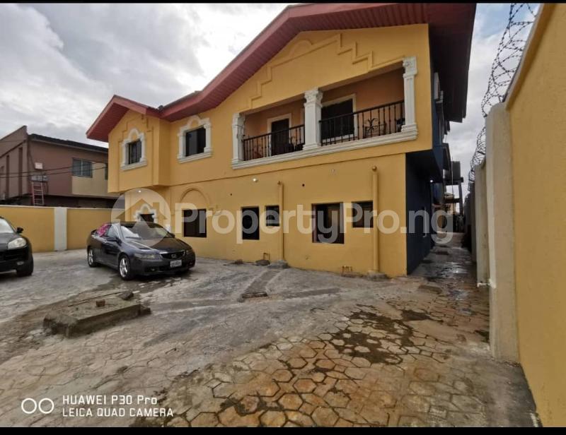 1 bedroom Flat / Apartment for rent Mafoluku Oshodi Lagos - 0
