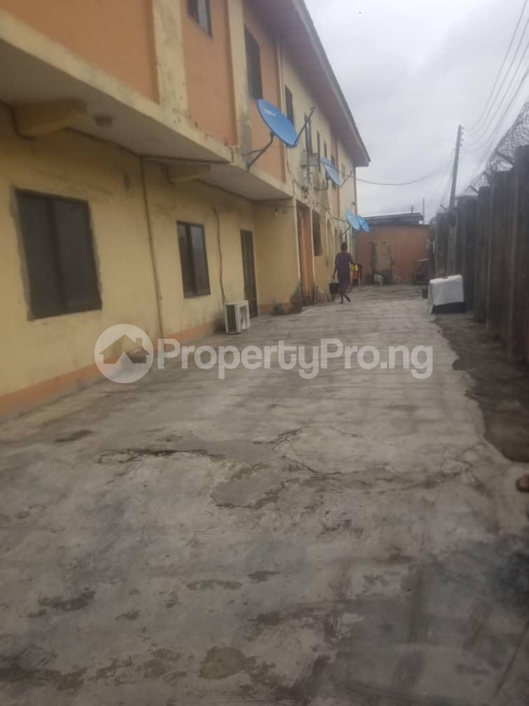 1 bedroom Flat / Apartment for rent Mafoluku Oshodi Lagos