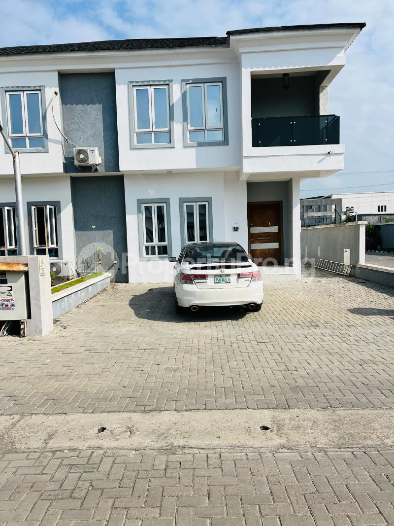 1 bedroom Flat / Apartment for rent Victoria Crest Iv Estate Orchid Lekki Lagos - 0