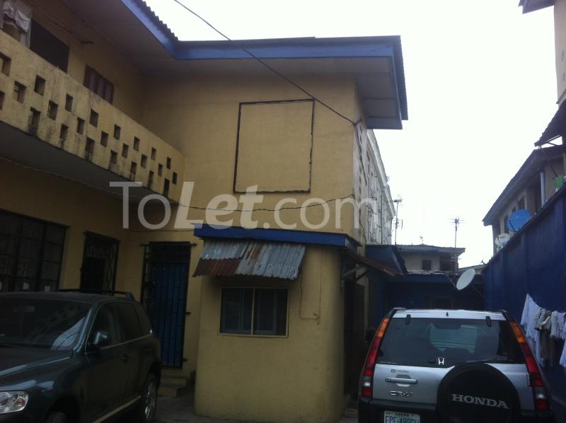 1 bedroom Flat / Apartment for rent Old Yaba Road Ebute Metta Yaba Lagos