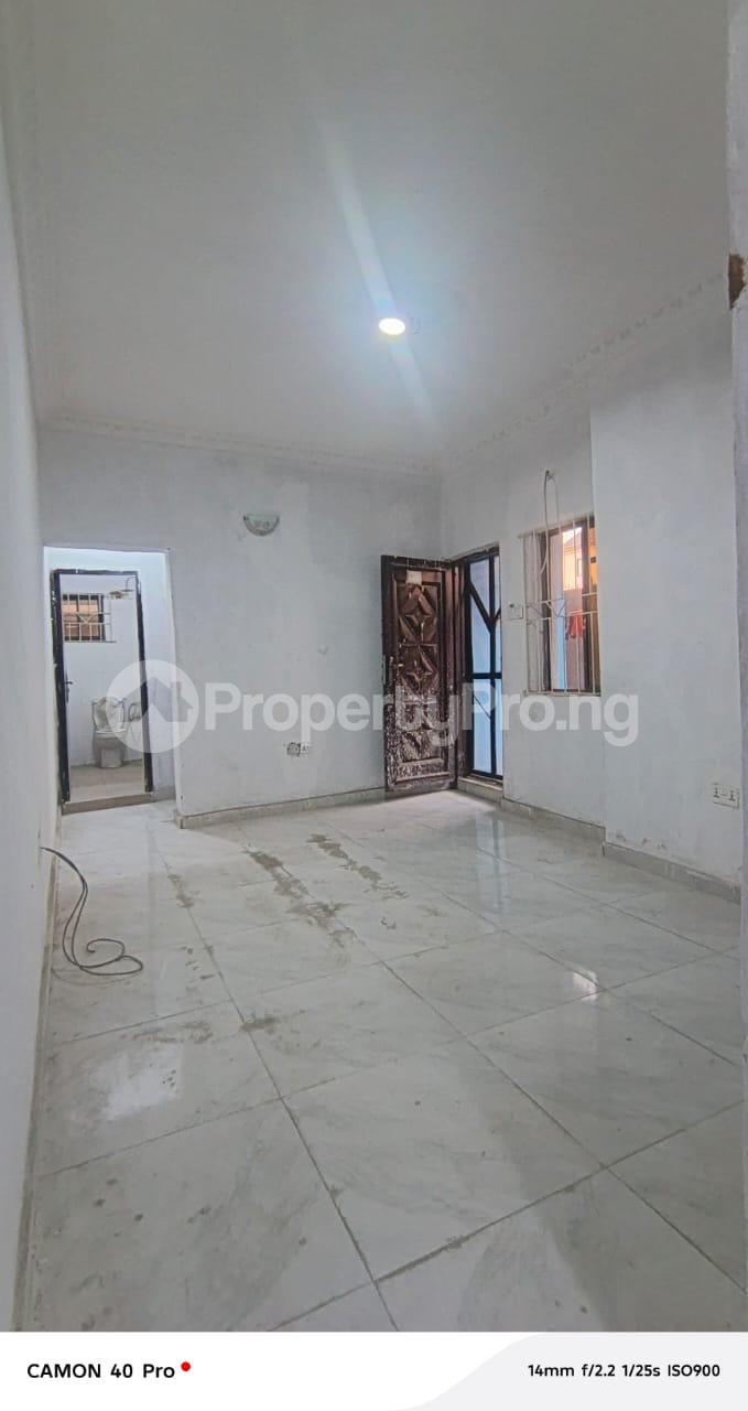 Flat / Apartment for rent Kanrunwi Surulere Lagos