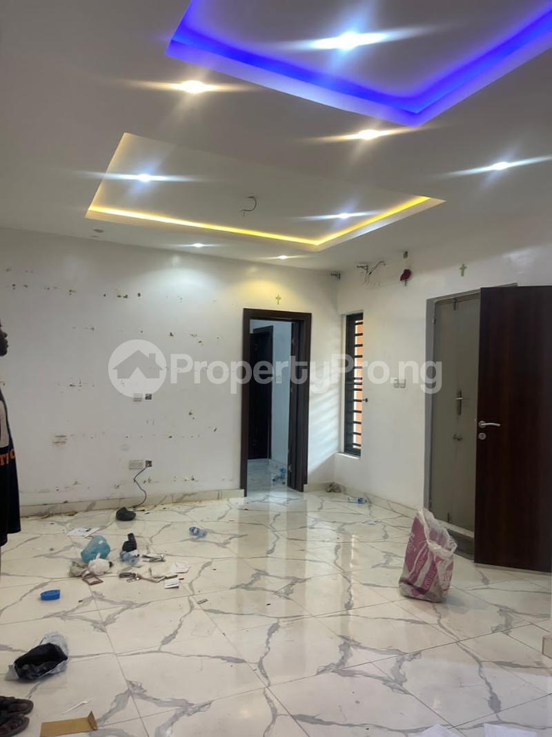 1 bedroom Flat / Apartment for rent Olaseni Diya Olu Off Adelabu Road, Adelabu Surulere Lagos