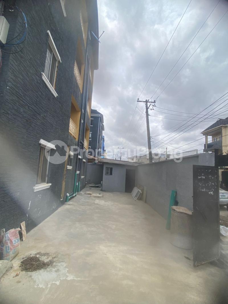 1 bedroom Flat / Apartment for rent Alagomeji Yaba Lagos