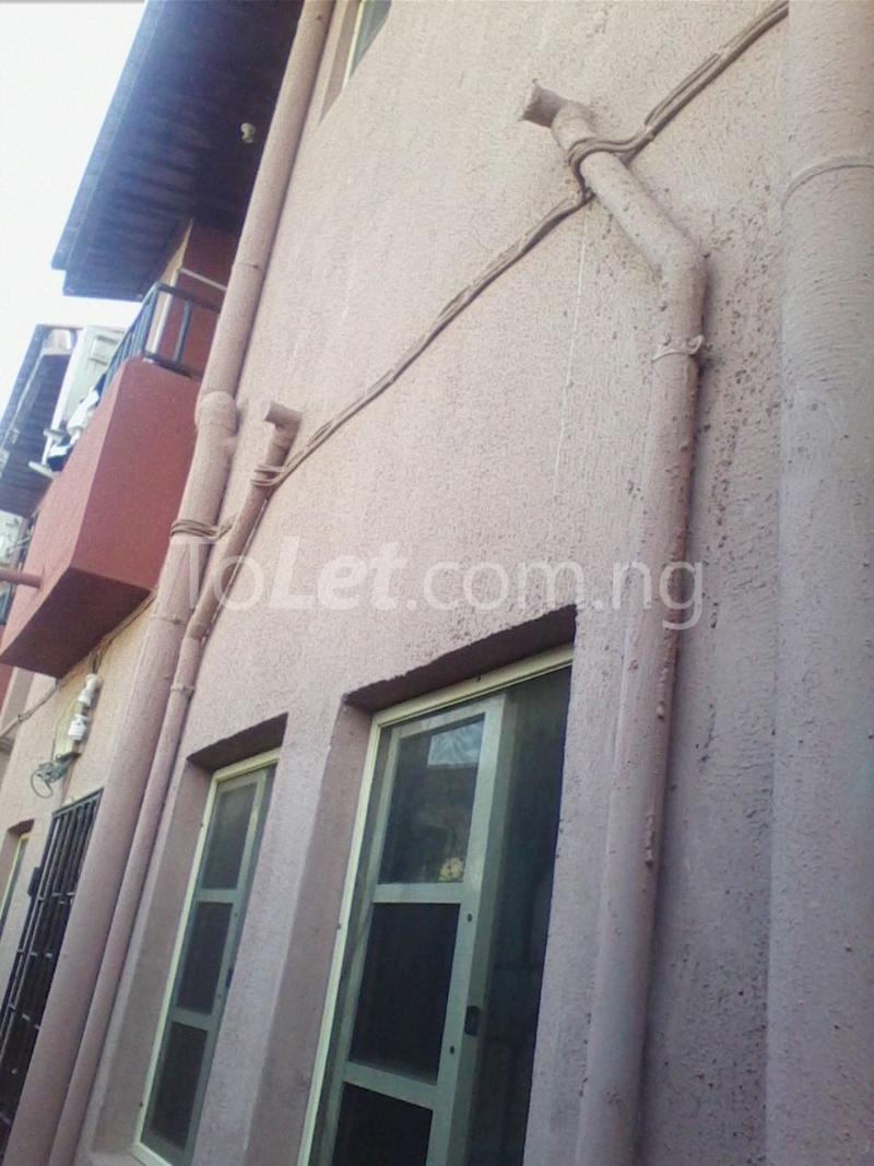1 bedroom Flat / Apartment for rent Off Akobi Crescent Off Ishaga Road Surulere Surulere Lagos
