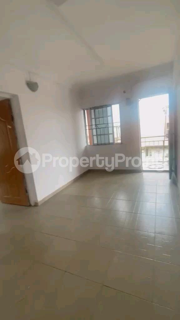 1 bedroom Flat / Apartment for rent Off Pedro Road, Shomolu, Lagos Shomolu Shomolu Lagos