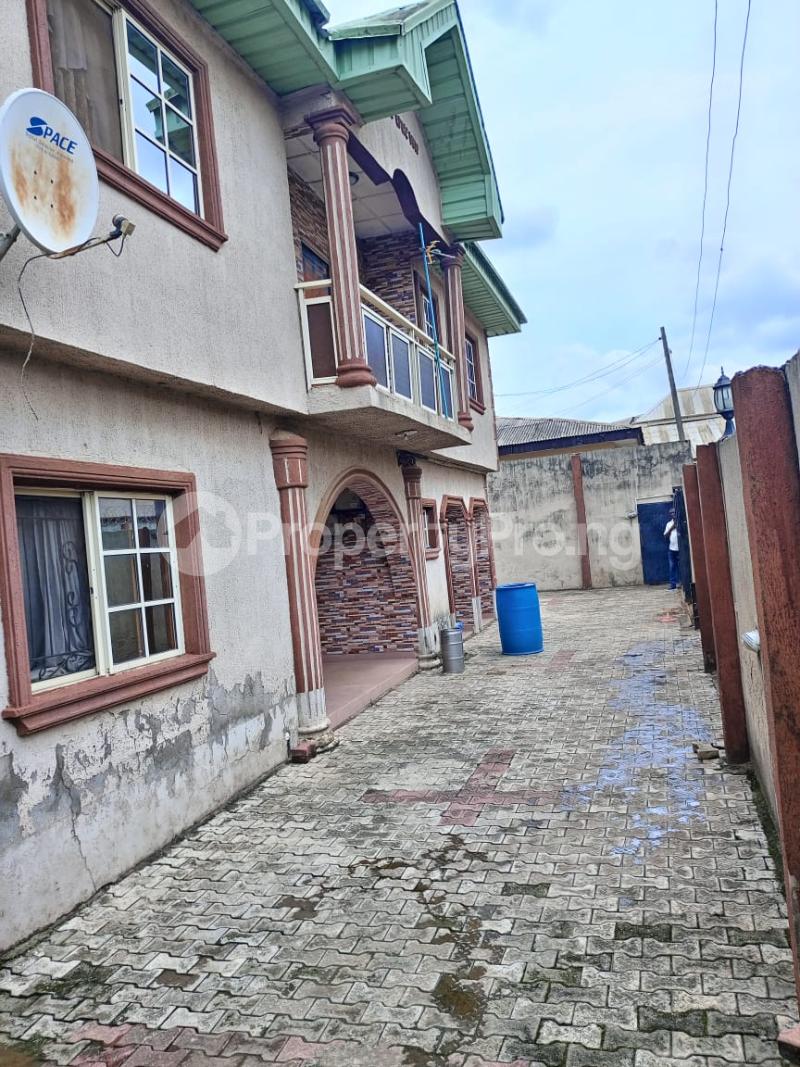 1 bedroom Flat / Apartment for rent Mafoluku Oshodi Lagos