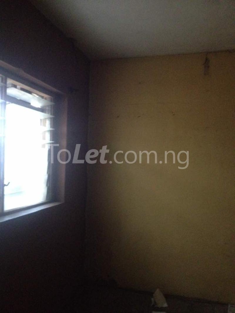 1 bedroom Flat / Apartment for rent Owokoniran Close By Ishaga Road Ijesha Surulere Lagos