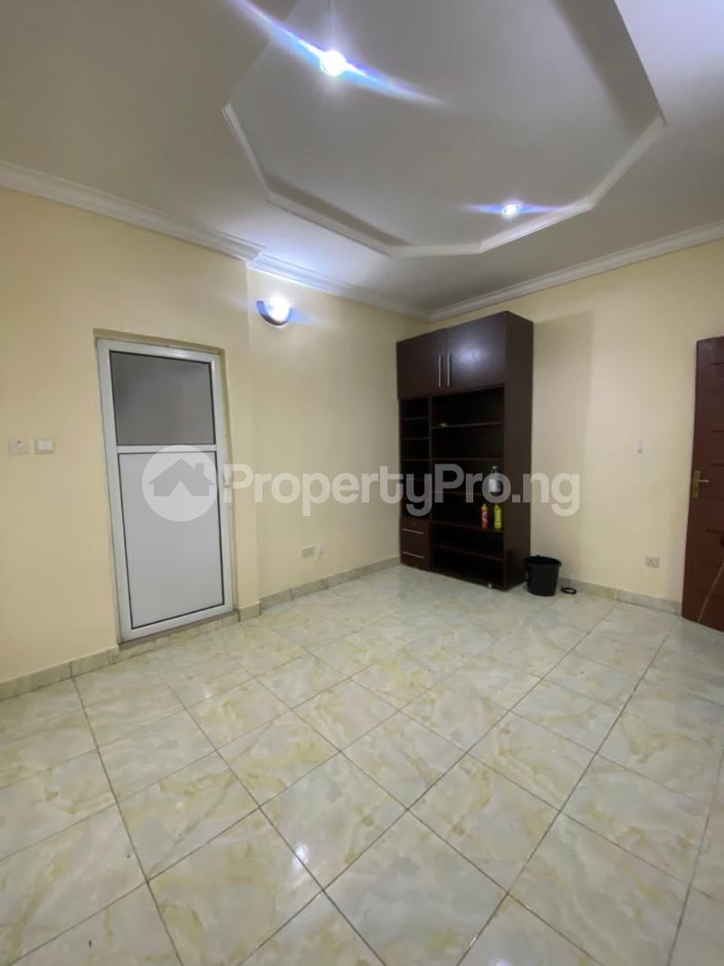 1 bedroom Flat / Apartment for rent Estate Ologolo Lekki Lagos