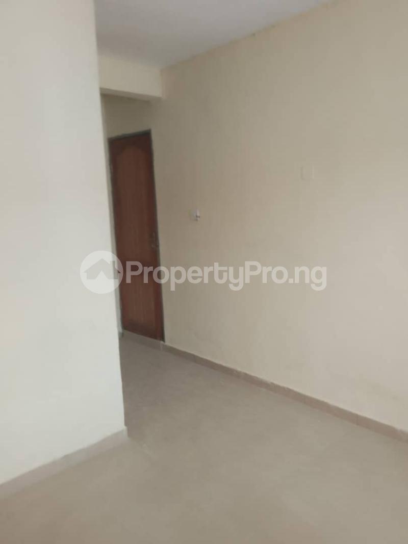 1 bedroom Flat / Apartment for rent Ijesha Surulere Lagos
