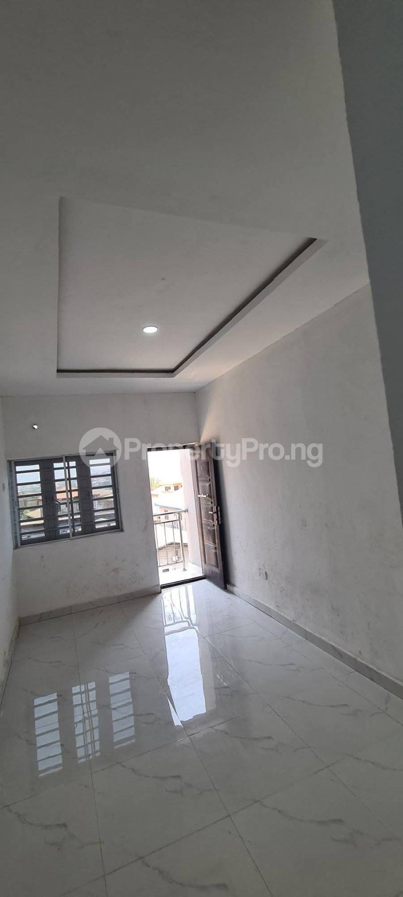 1 bedroom Flat / Apartment for rent Ijesha Surulere Lagos