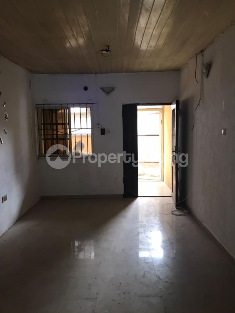 1 bedroom Flat / Apartment for rent Arowojobe Oshodi Lagos