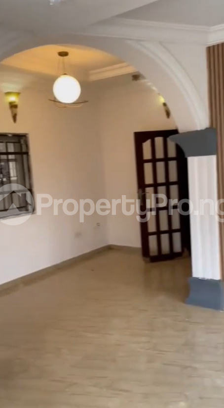 1 bedroom Flat / Apartment for rent Oyenuga Strt Off Omilani Masha Surulere Lagos