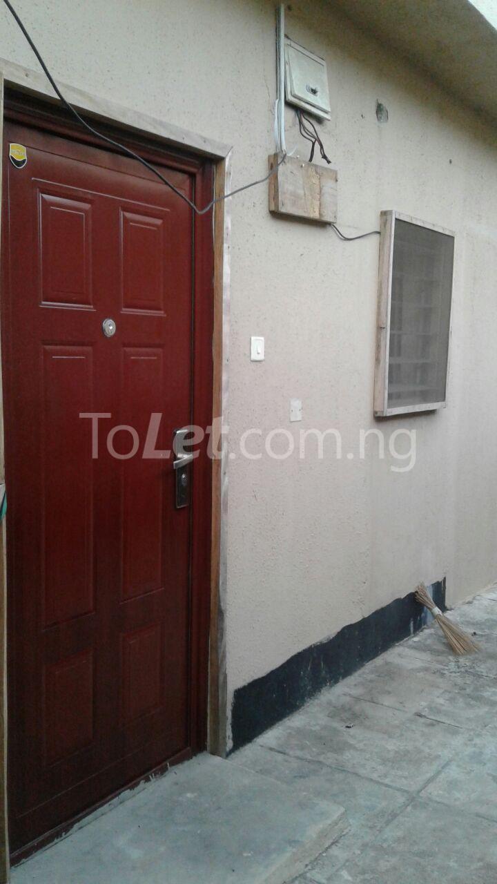 1 bedroom Flat / Apartment for rent Off Babatunde Anjous Lagos