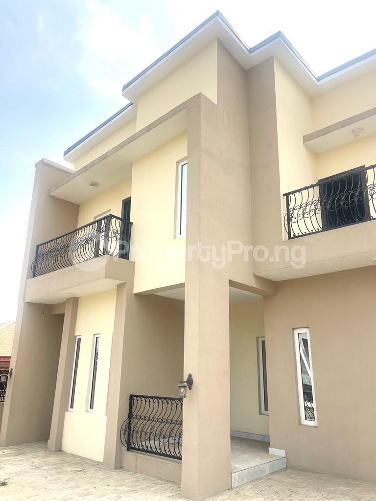 1 bedroom Flat / Apartment for rent Mafoluku Oshodi Lagos
