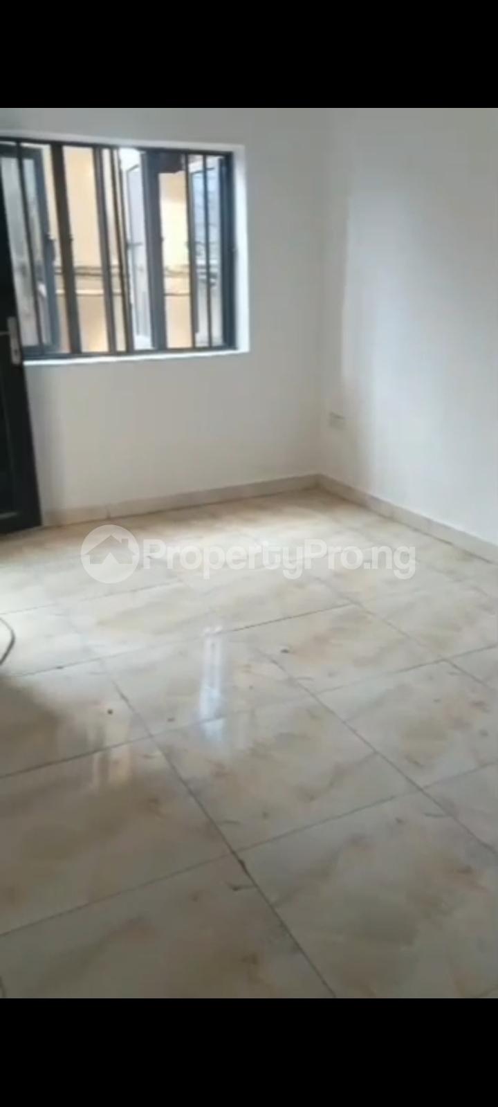 1 bedroom Flat / Apartment for rent Fadeyi Shomolu Lagos