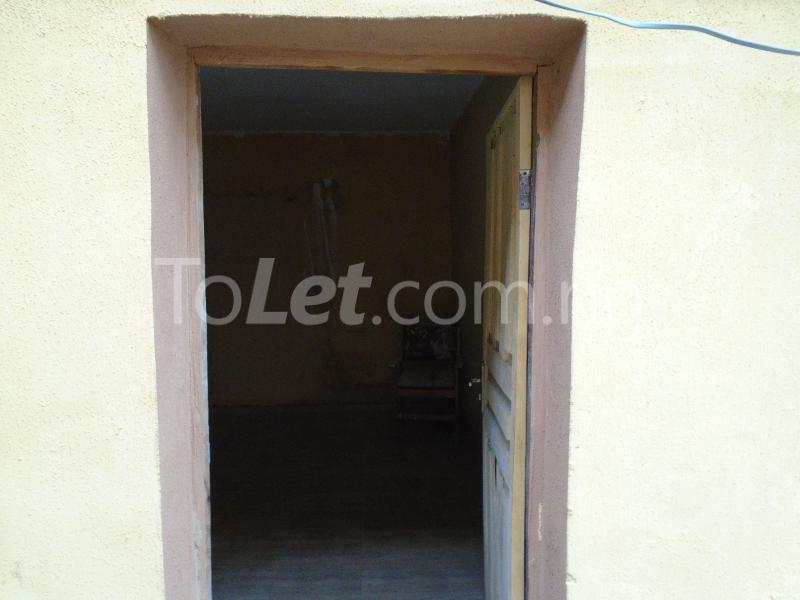 1 bedroom Flat / Apartment for rent Ishaga Road,off Ojuelegba,surulere Ojuelegba Surulere Lagos