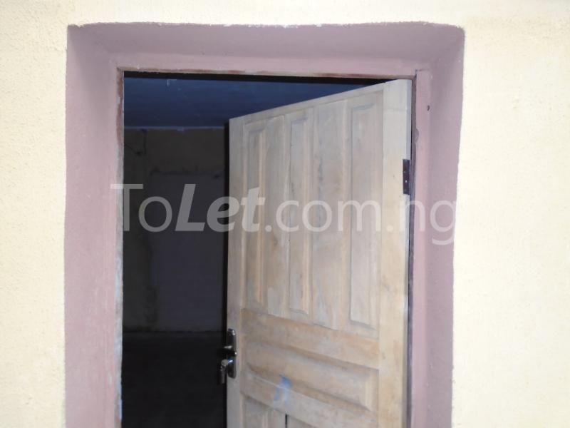 1 bedroom Flat / Apartment for rent Ishaga Road,off Ojuelegba,surulere Lagos Mainland Ojuelegba Surulere Lagos