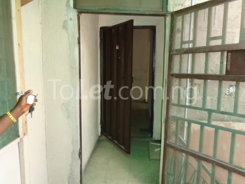 1 bedroom Flat / Apartment for rent Itire Road,off Ojuelegba,surulere Ojuelegba Surulere Lagos