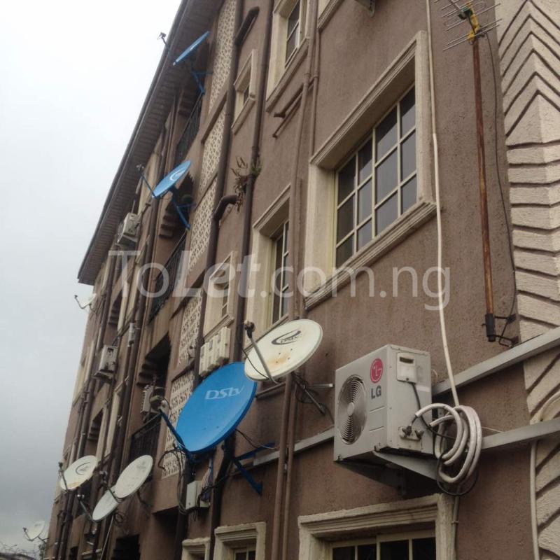 1 bedroom Flat / Apartment for rent Lawanson Lawanson Surulere Lagos
