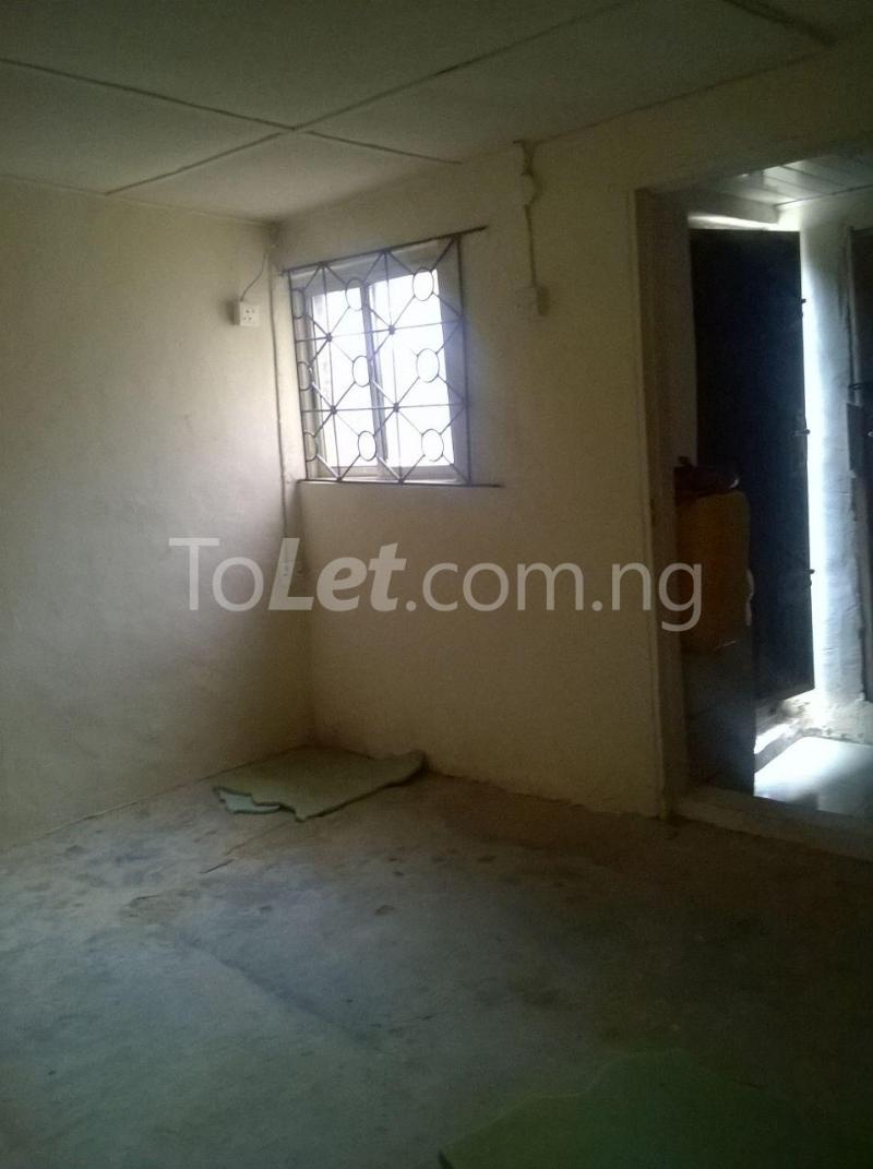 1 bedroom Flat / Apartment for rent Mende Lagos