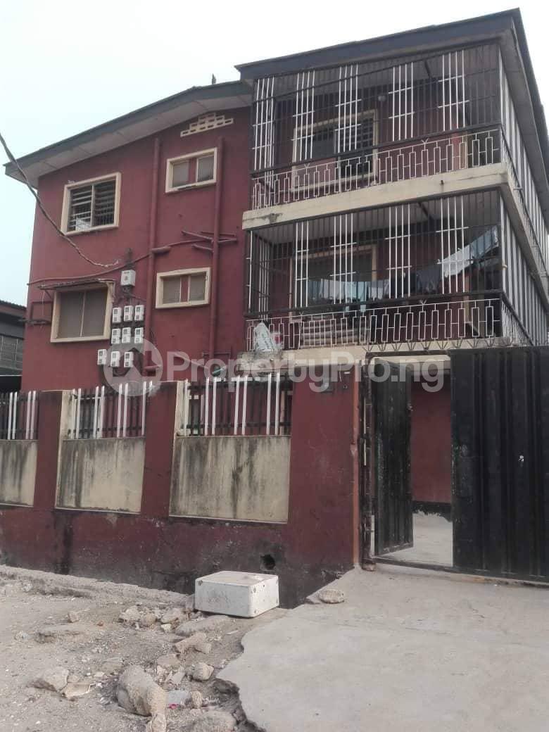 1 bedroom Flat / Apartment for rent Mafoluku Oshodi Lagos