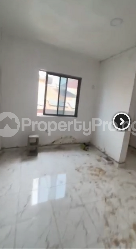 1 bedroom Flat / Apartment for rent  Shomolu Lagos - 0