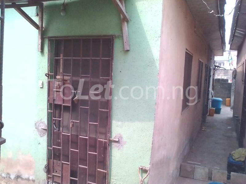 1 bedroom Flat / Apartment for rent Close To Unilag Akoka Yaba Lagos