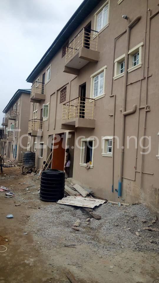 1 bedroom Flat / Apartment for rent Fola Agoro Round/about Close To Unilag Fola Agoro Yaba Lagos