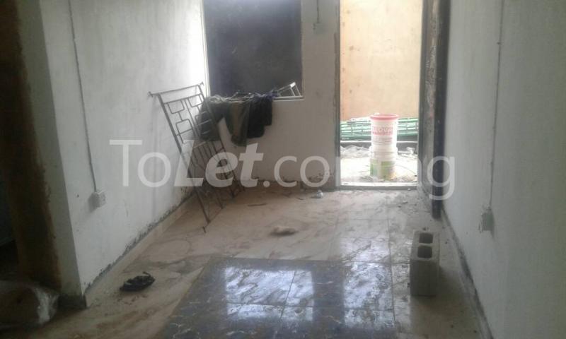 1 bedroom Flat / Apartment for rent   Lawanson Surulere Lagos