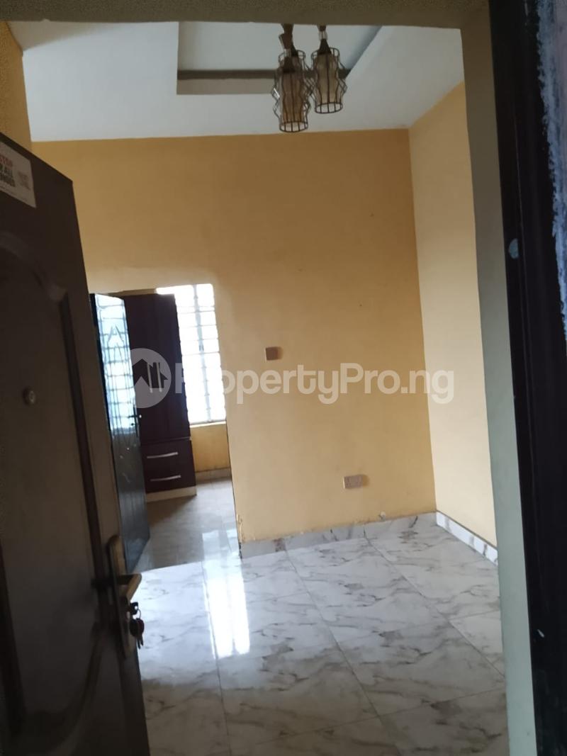 1 bedroom Flat / Apartment for rent Gated Secured Street Kilo-Marsha Surulere Lagos