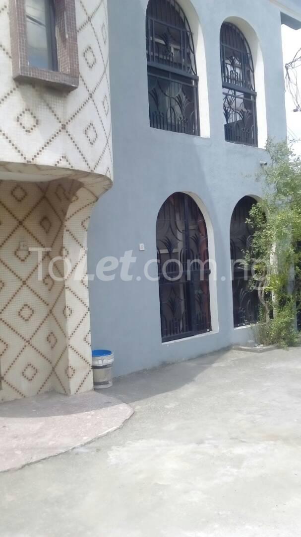 1 bedroom Flat / Apartment for rent Adebola Ojomu Aguda Surulere Lagos