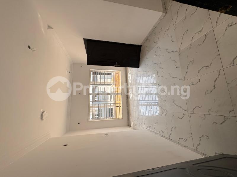 1 bedroom Flat / Apartment for rent Spg Road Before Igboefon Traffic Light Lekki Phase 2 Lekki Lagos