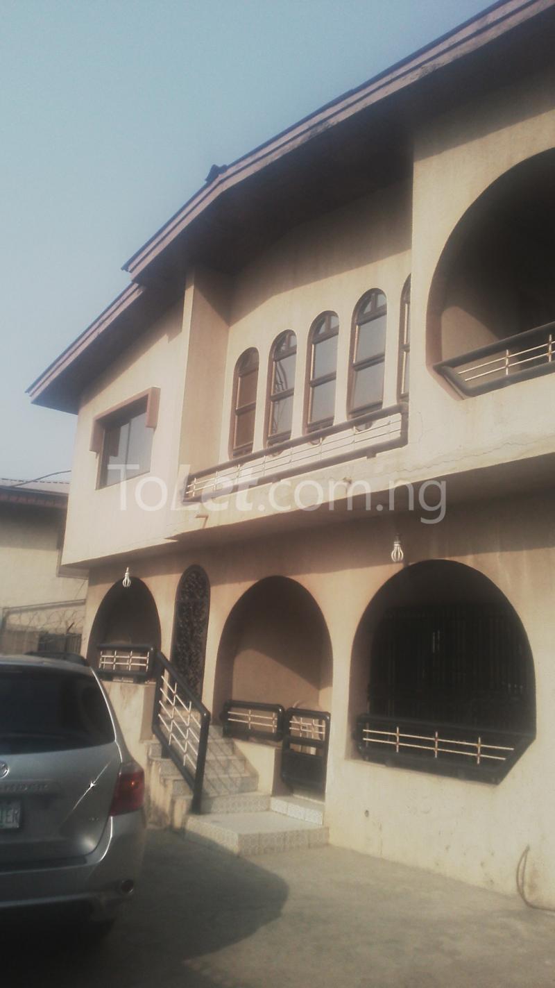 1 bedroom House for rent   Onike Yaba Lagos
