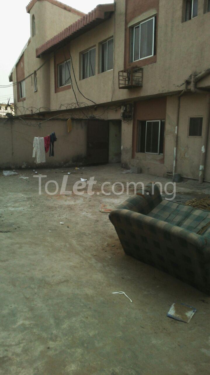 1 bedroom Flat / Apartment for rent Akoka Area Akoka Yaba Lagos