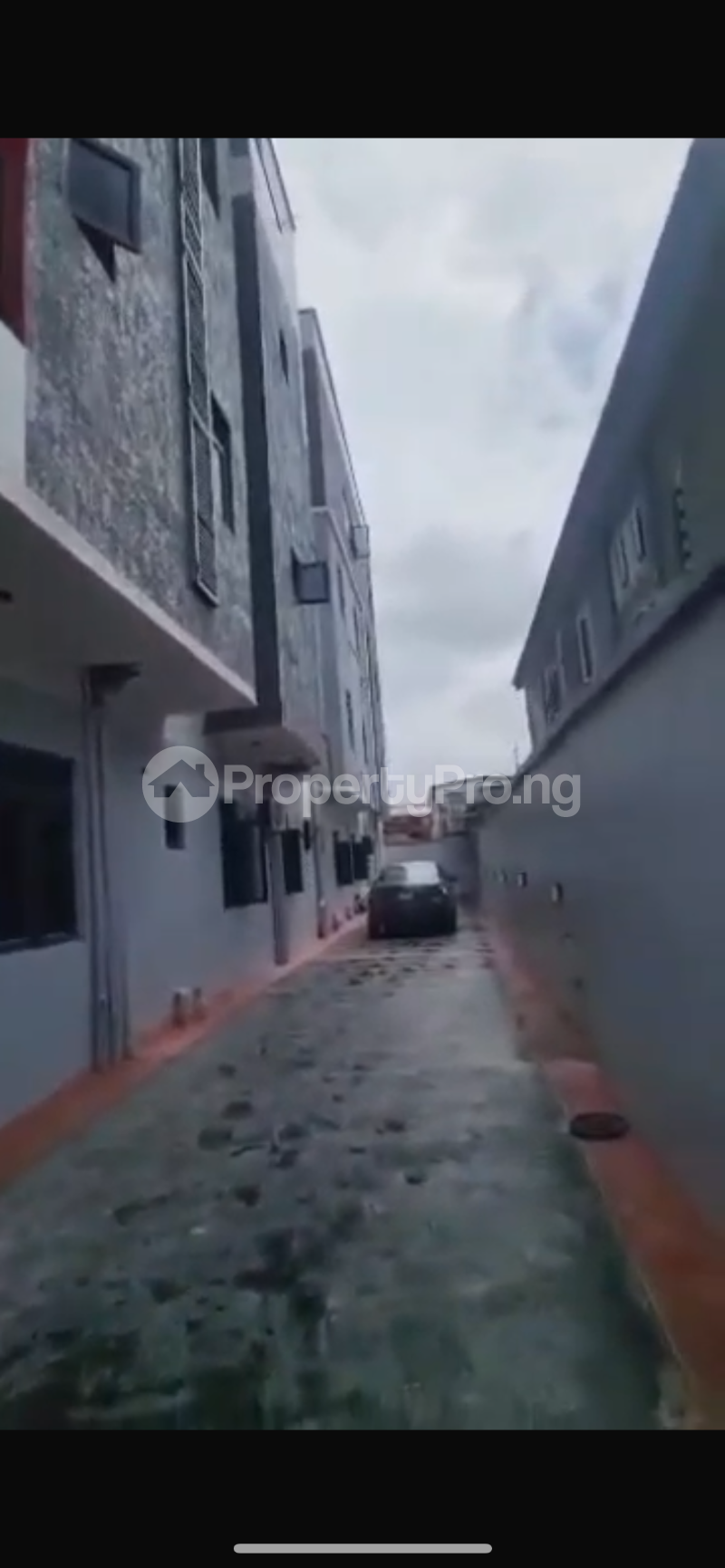 Flat / Apartment for sale Ogunlana Surulere Lagos - 0