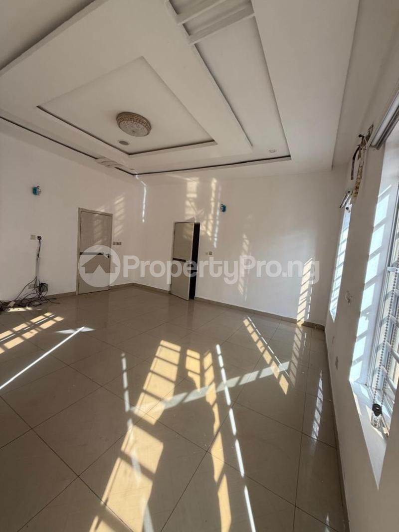 1 bedroom Flat / Apartment for rent Off Oniru New Market In Lekki Phase Right Victoria Island Lagos