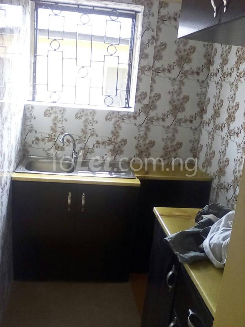 1 bedroom Flat / Apartment for rent Adisa Bashua Street, Off Adelabu Adelabu Surulere Lagos