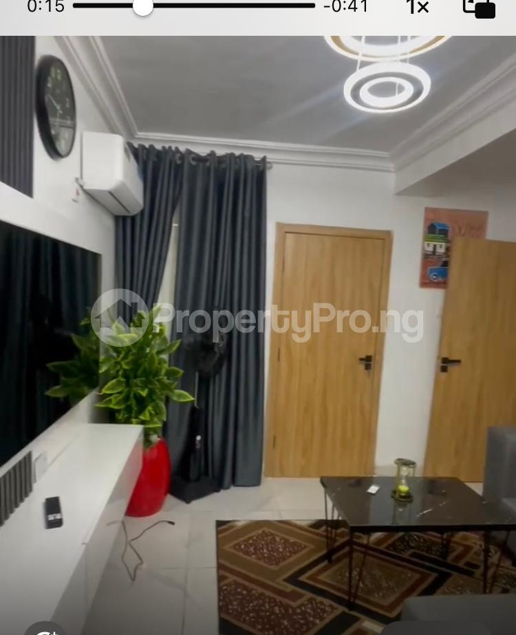 1 bedroom Flat / Apartment for shortlet Lawanson Surulere Lagos