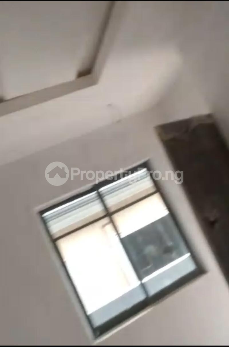 1 bedroom Flat / Apartment for rent Off Adetola Street, Aguda Surulere Lagos