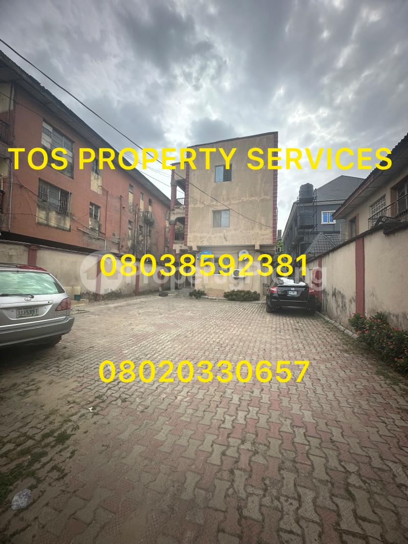 1 bedroom Flat / Apartment for rent In An Estate Like Neighborhood, Yaba Lagos