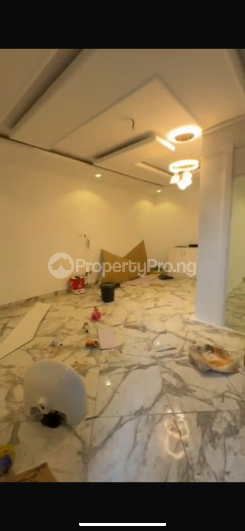 Flat / Apartment for rent Ologolo Lekki Lagos