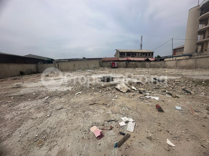 Land for sale Alagomeji Yaba Lagos