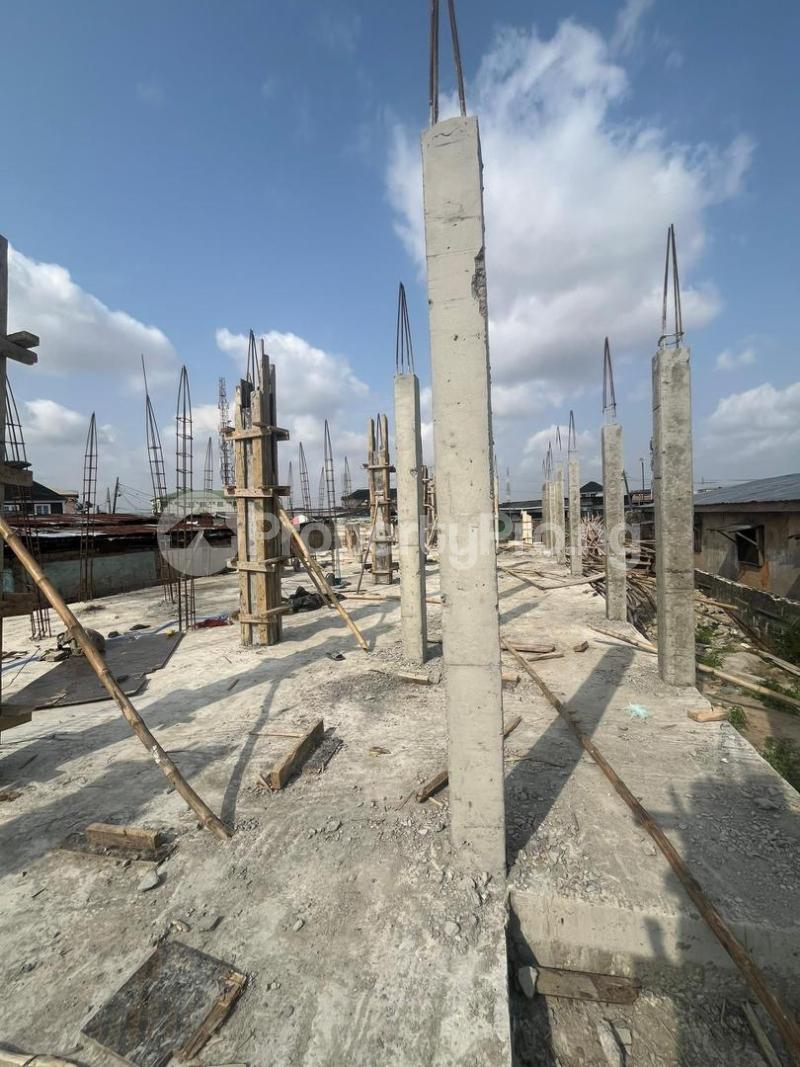 Flat / Apartment for sale Off Lawanson, Itire Surulere Lagos
